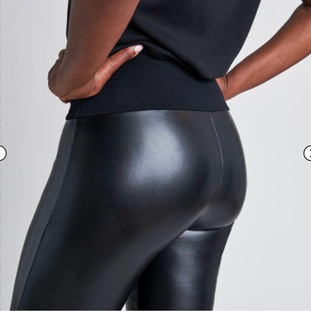 Assets By Spanx Faux Leather Leggings Size 1X. Black 30” Inseam. Elastic Waist - Picture 5 of 15